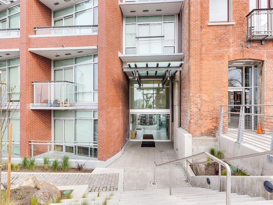 Waterfront Living In - Rooftop Patio, Bbq, Gym, Coffee